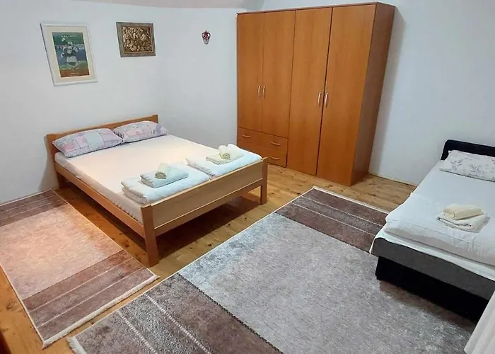 아파트 U Kuci U Konjicu